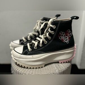 SIZE 7 Converse Run Star Hike Hi - Valentines Edition